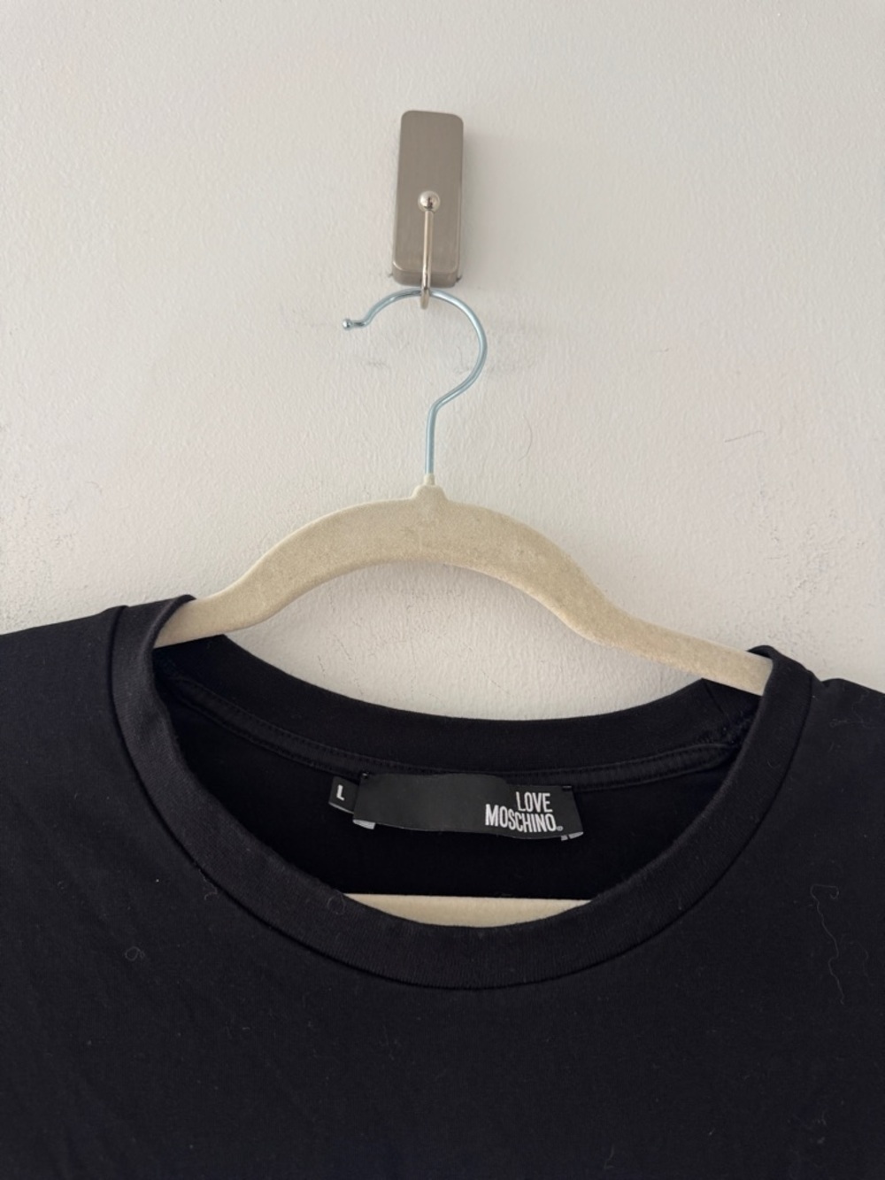 LOVE MOSCHINO Black Peace Tee L - Picture 2 of 3